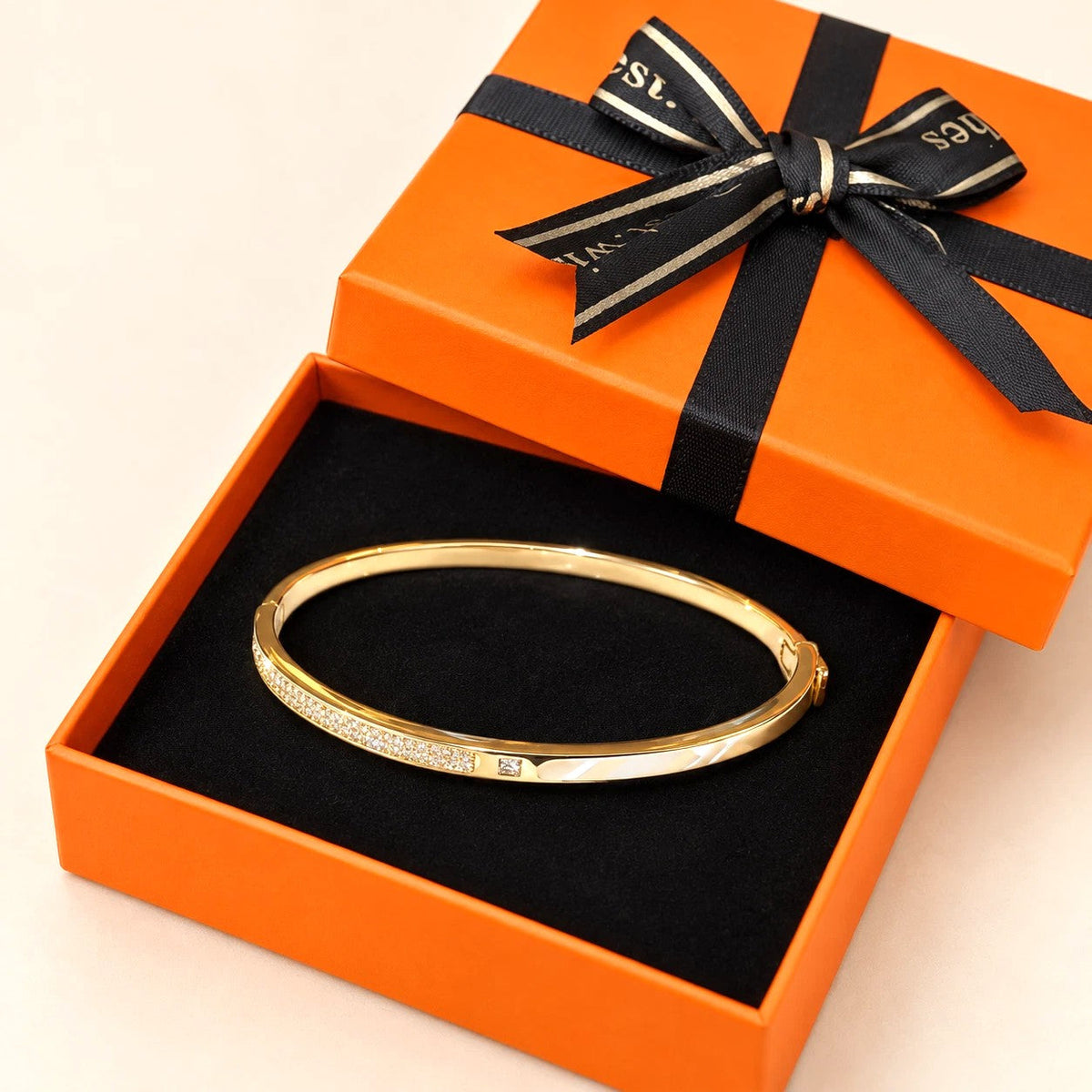 Slim Textured Gold-Tone Bangle - Sparkling Front, Everyday