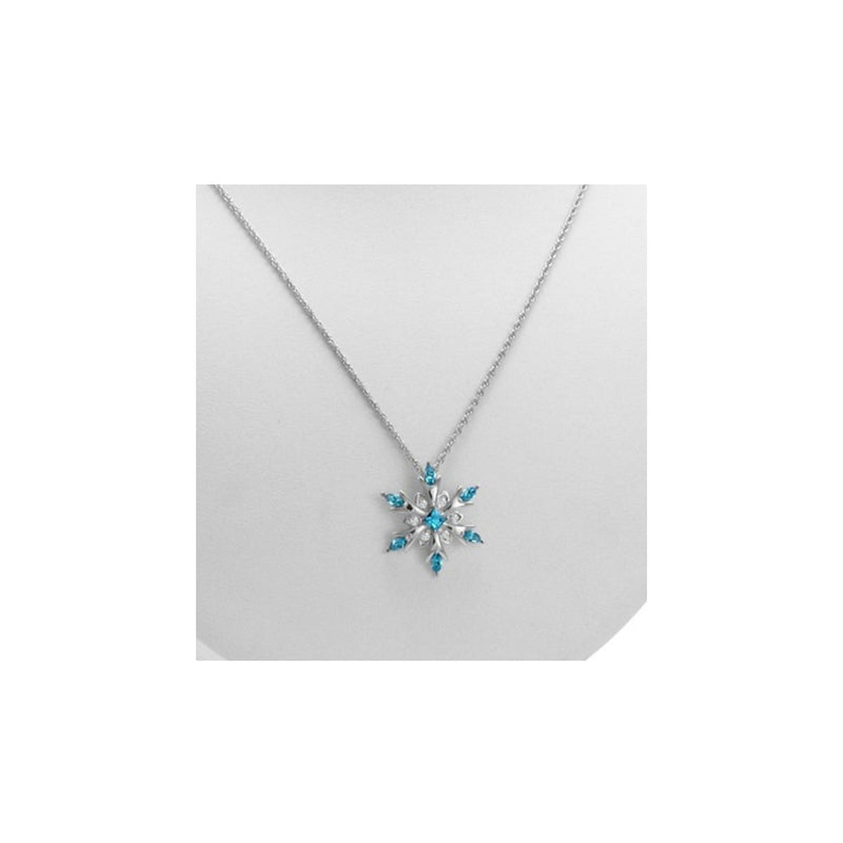 Silver-Tone Snowflake Pendant Necklace – Winter Holiday Gift for Her