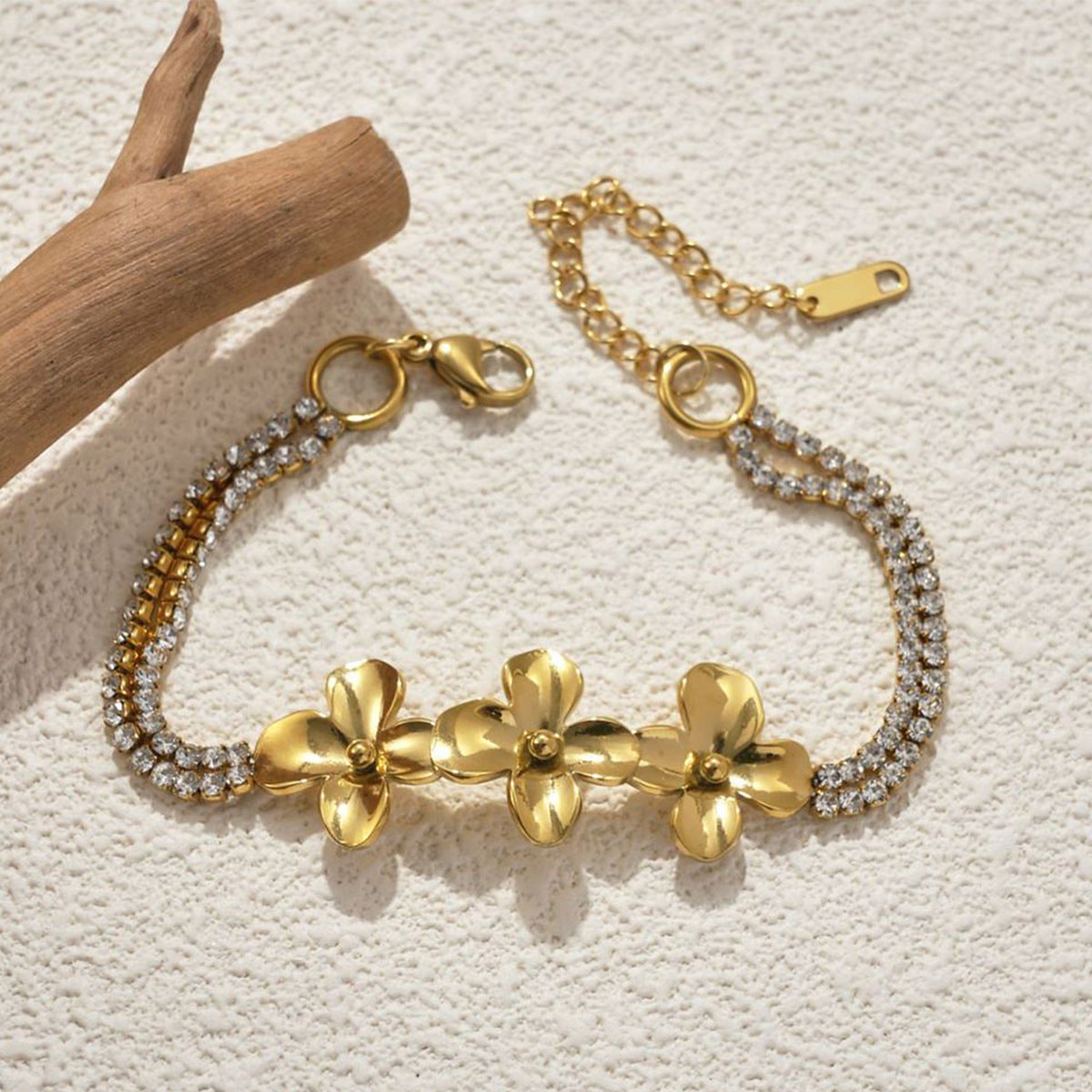 Gold-Tone Flower Bracelet for Women – Light Luxury Style